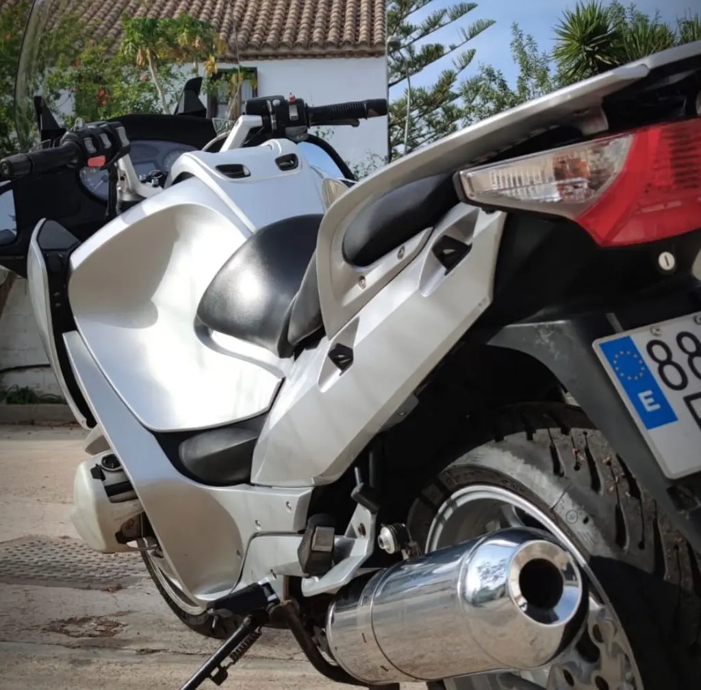 BMW R1200RT